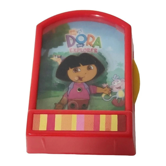Dora the Explorer Toy Keychain 2002 Spin Game Basic Fun Red Yellow Backpack Clip - Picture 2 of 6
